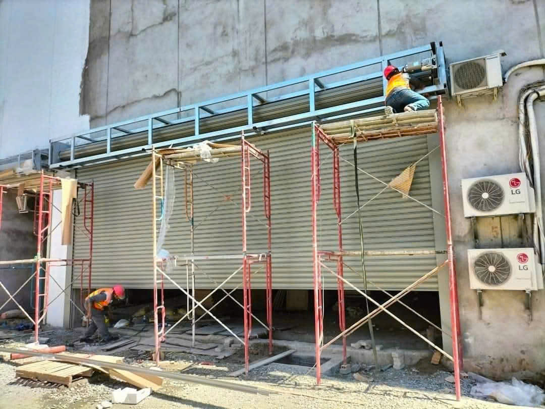 sửa cửa cuốn bị kẹt