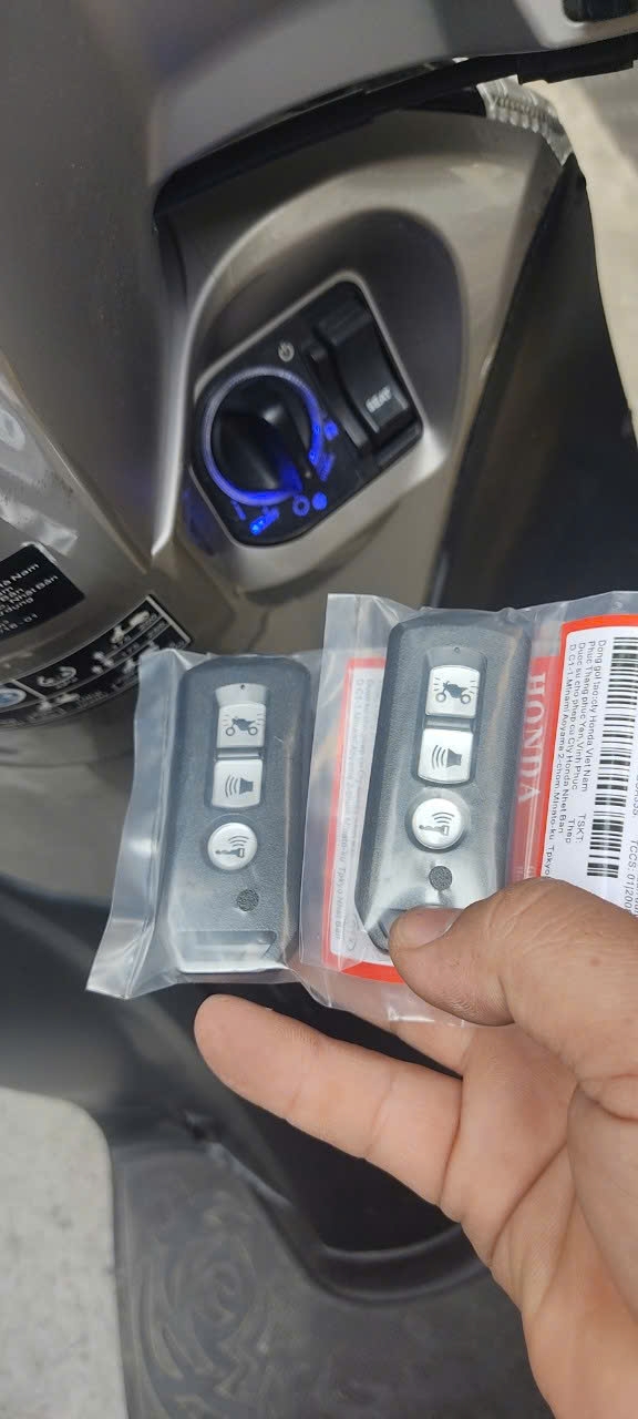 lam chia khóa smartkey honda sh