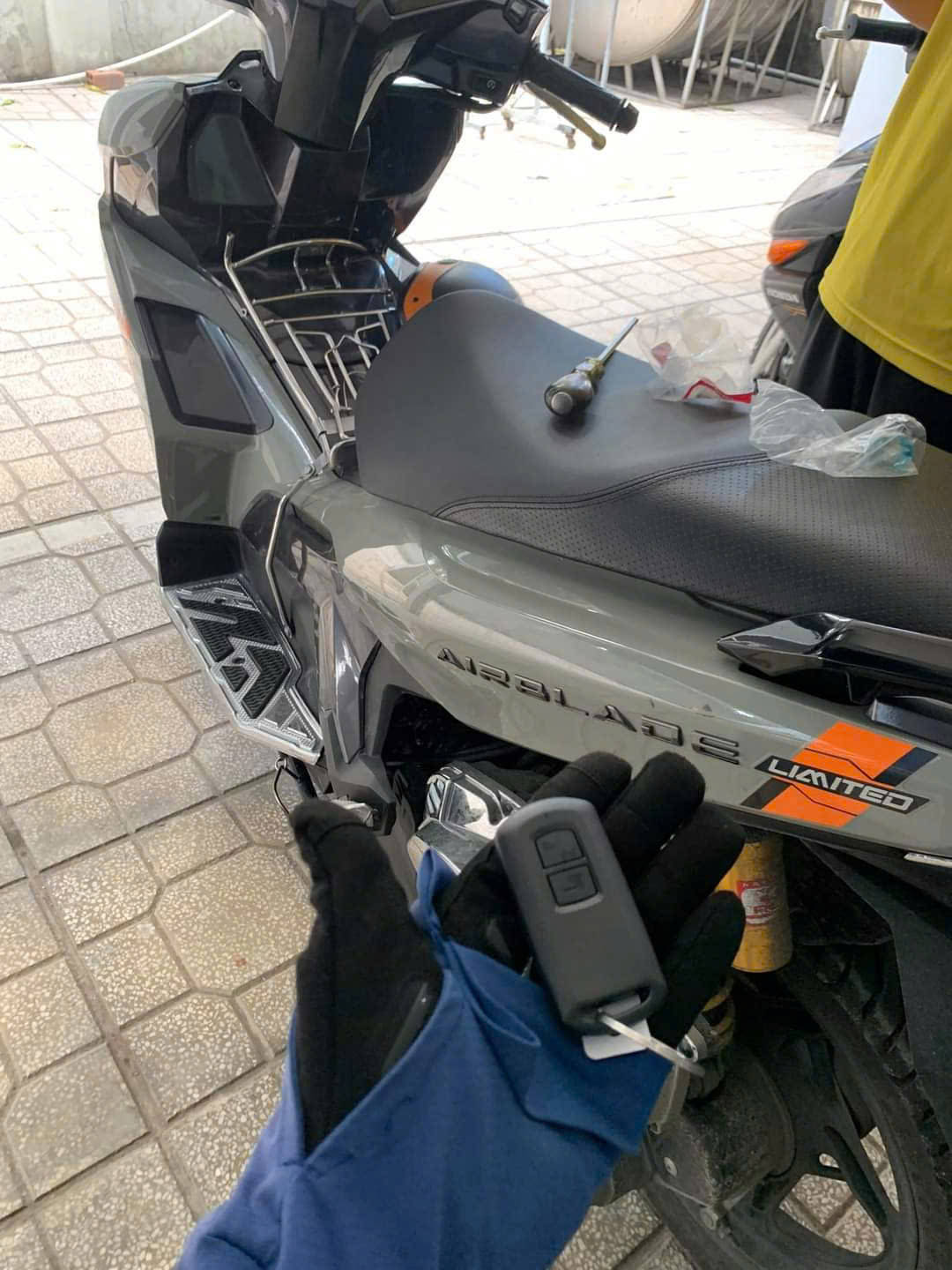 làm lại chìa khóa smartkey AB