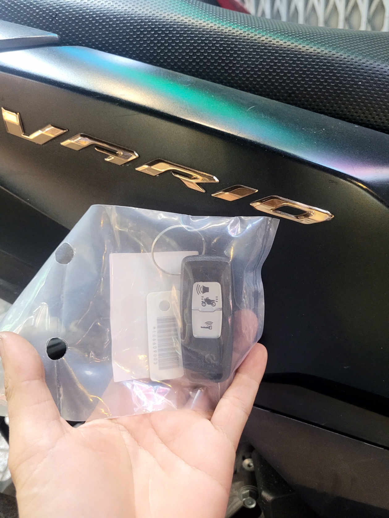 làm lại chìa khóa smartkey vario tại dĩ an bình dương khi mất hết chìa khóa và mất luôn mã id
