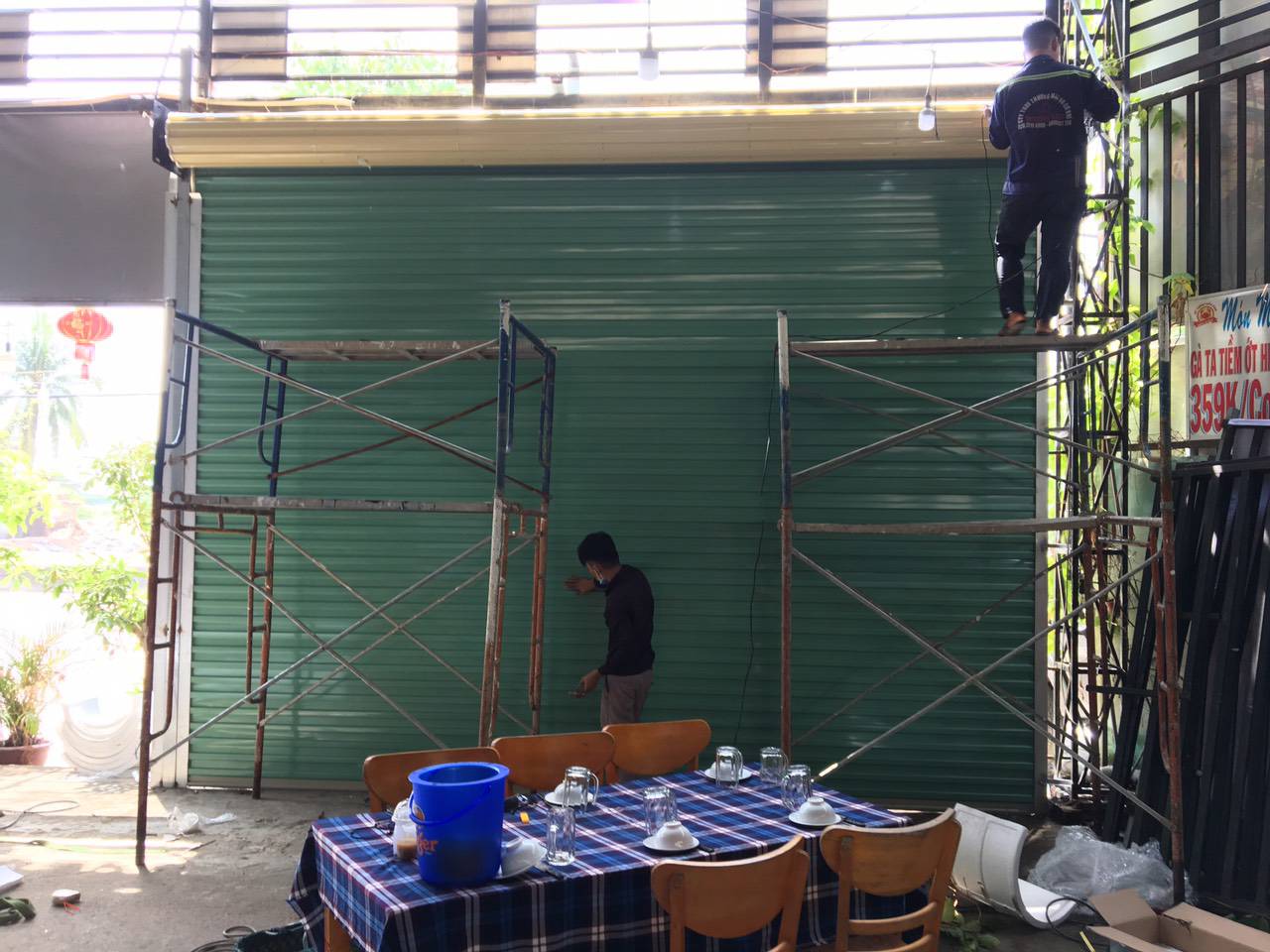 FIX365 khắc phục lỗi mất remote cửa cuốn tại Dĩ An, sao chép và cài đặt remote mới nhanh chóng, sử dụng ổn định lâu dài.