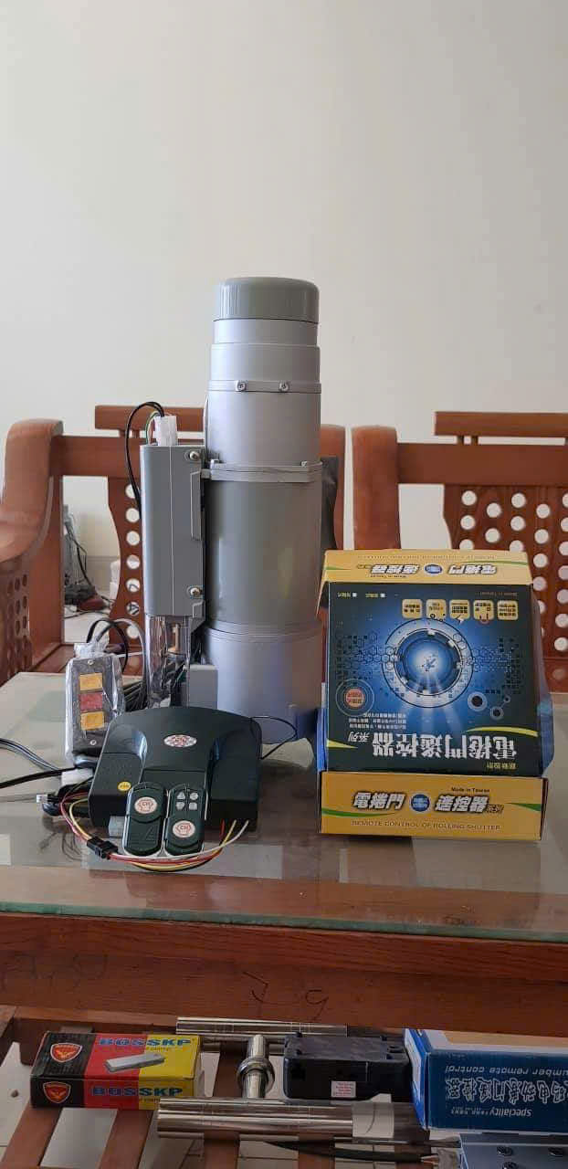 Bộ mô tơ và phụ kiện điều khiển cửa cuốn CH mã nhảy