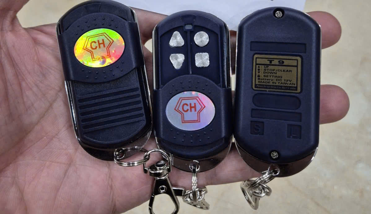 làm thêm điều khiển cửa cuốn mã nhảy tận nhà