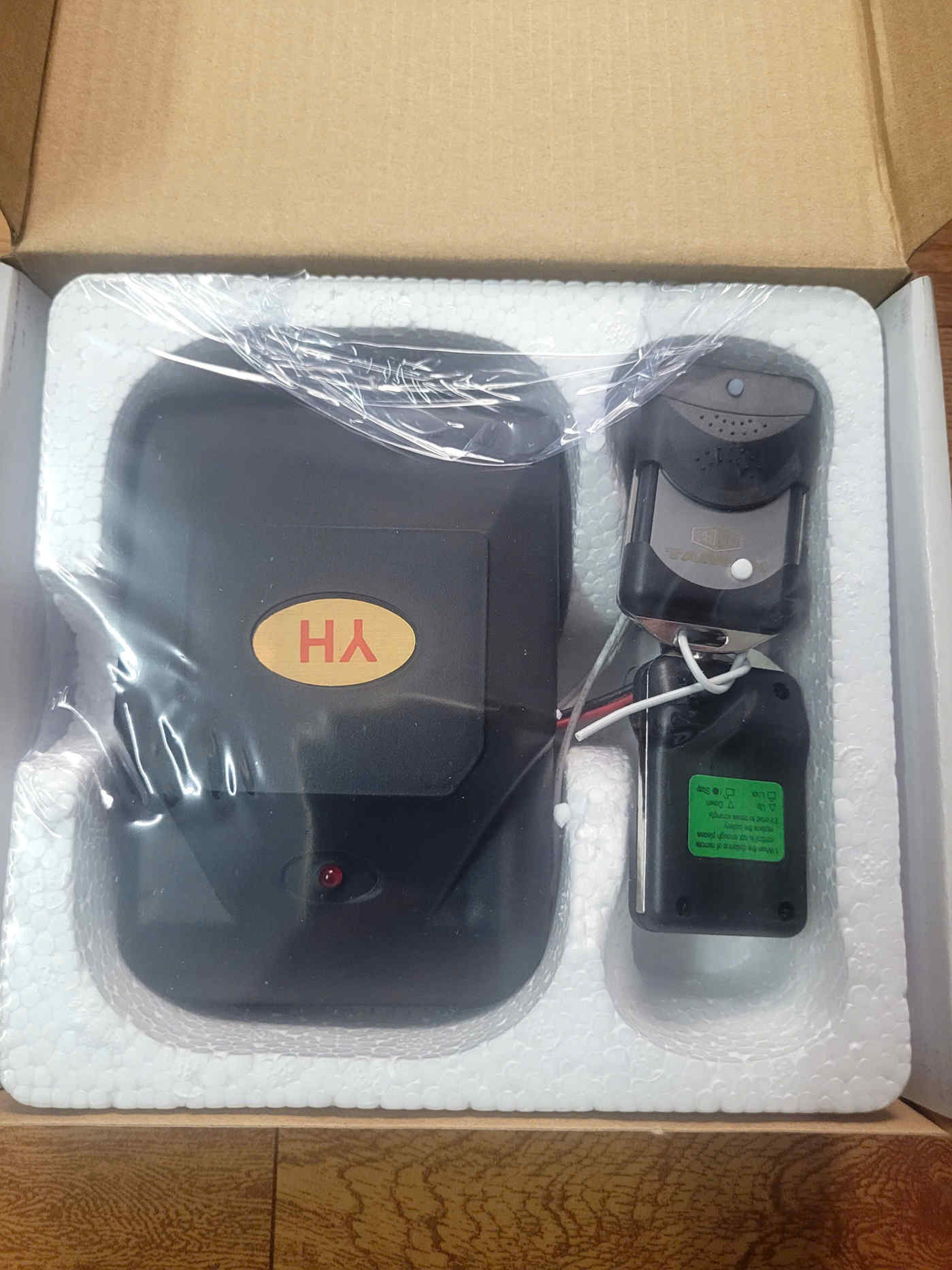 hộp nhận tín hiệu cửa cuốn YH